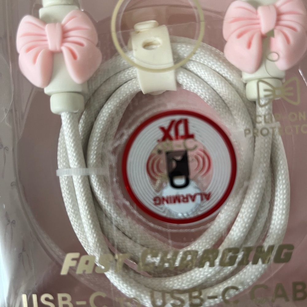 Pink Bow USB-C Fast Charging Cable